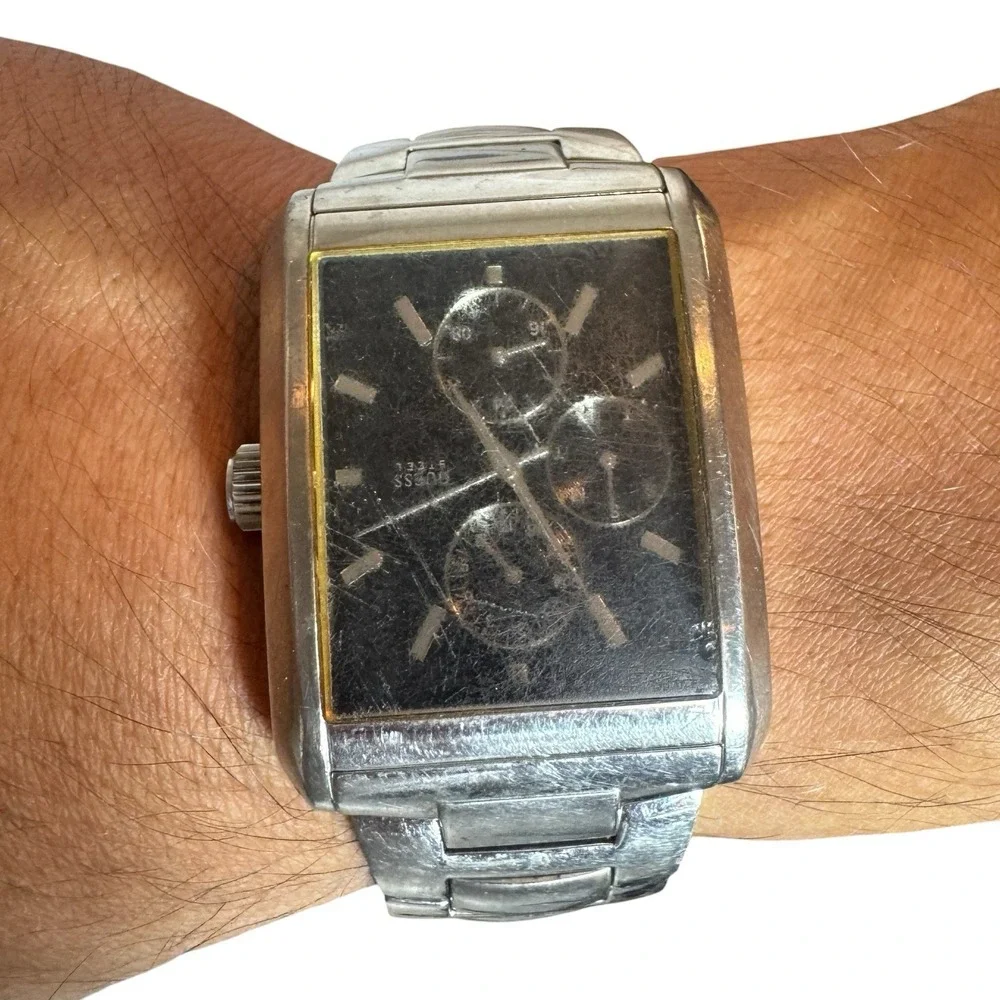GUESS G95291G MEN'S WRISTWATCH STAINLESS STEEL BRACELET NEEDS NEW BATTERY